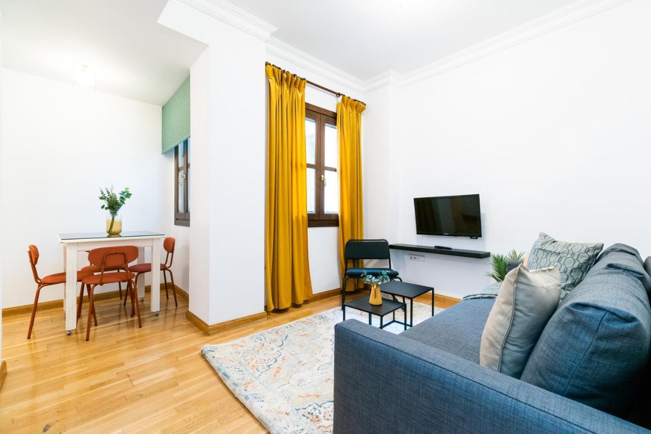Piso Junto A Mercado De San Agustin Y Catedral En Granada Ngoại thất bức ảnh