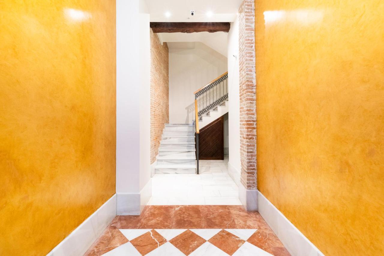 Piso Junto A Mercado De San Agustin Y Catedral En Granada Ngoại thất bức ảnh